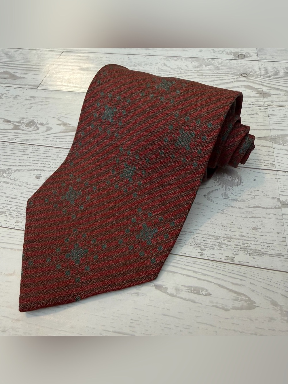 Giorgio Armani Italian Pure Silk Necktie Patterned Burgundy